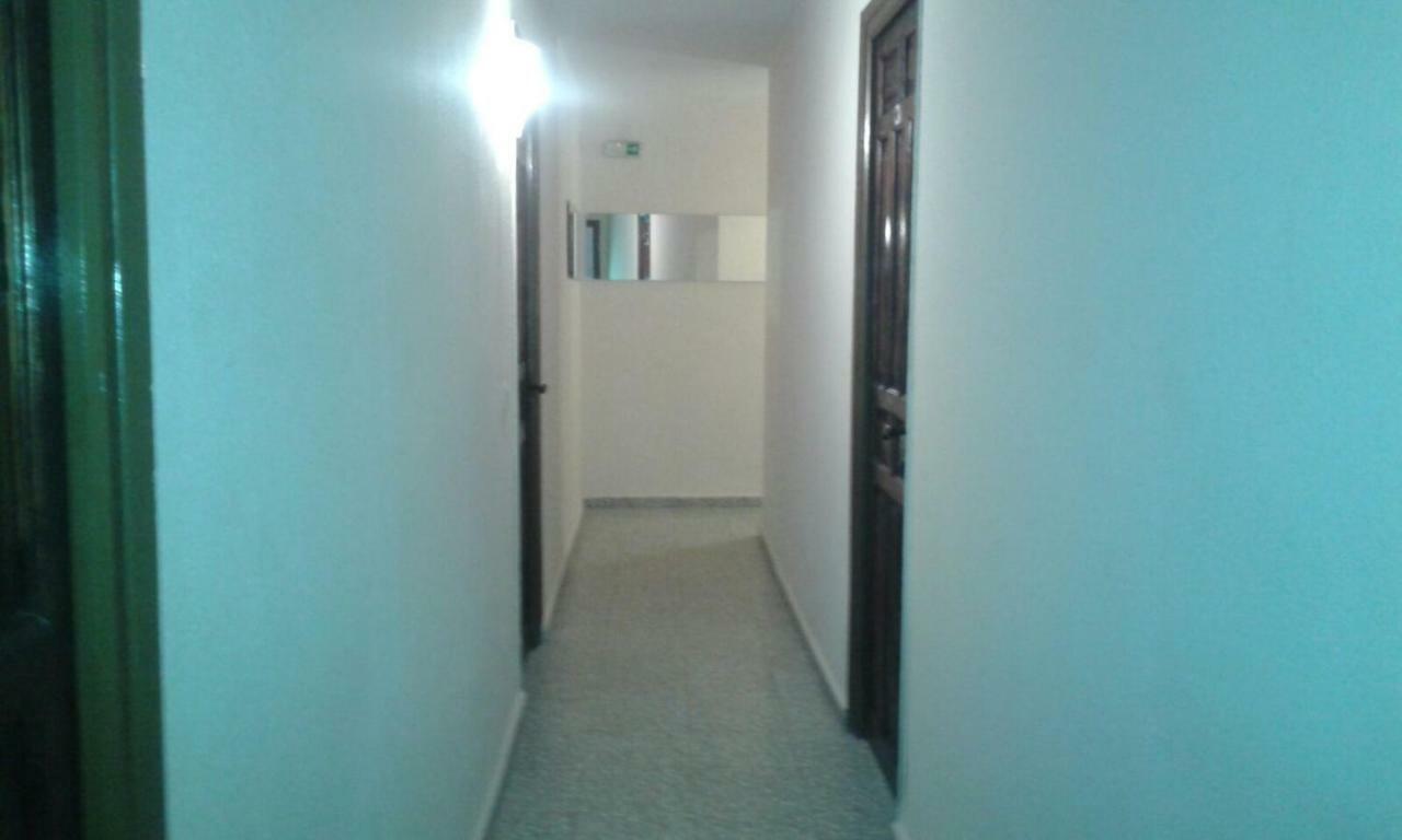 Hostal Avila Оканья Екстер'єр фото